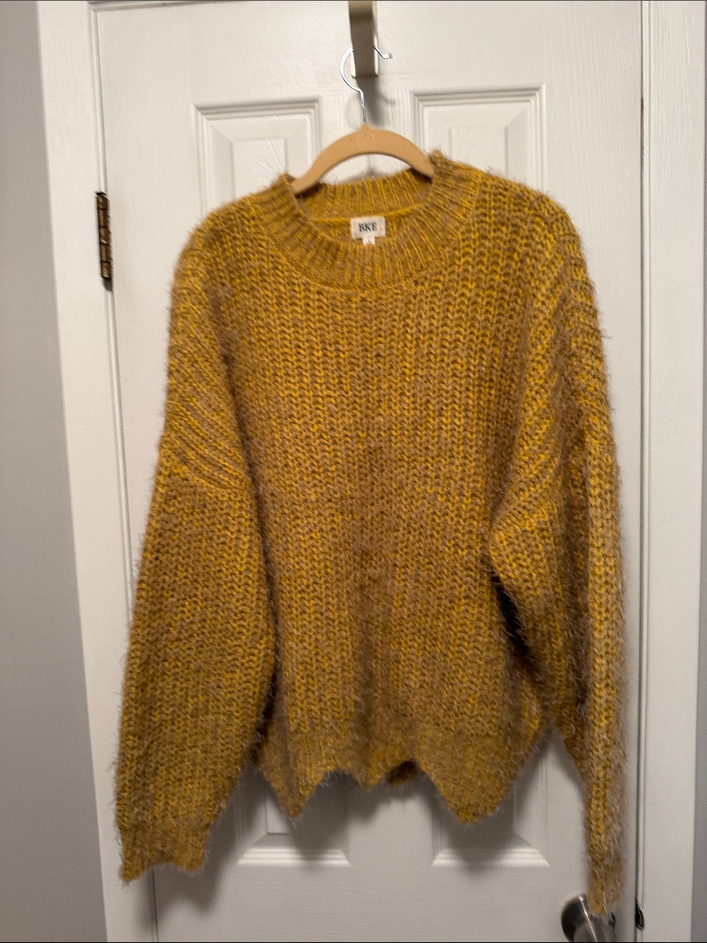 BKE Size L in Great Condition